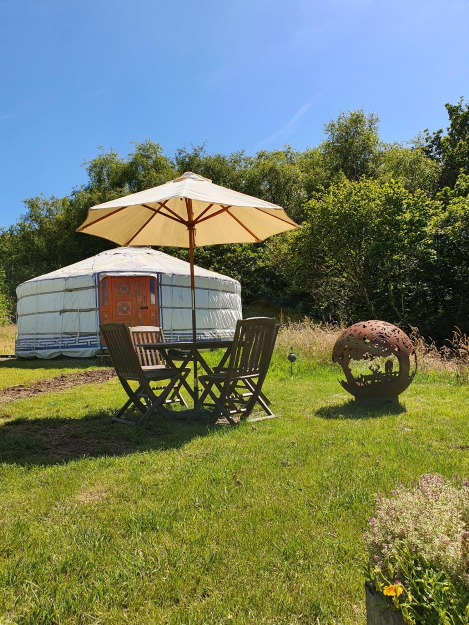 فندق Gilfach Gower Farm Luxury Yurt With Hot Tub أمّانفورد المظهر الخارجي الصورة