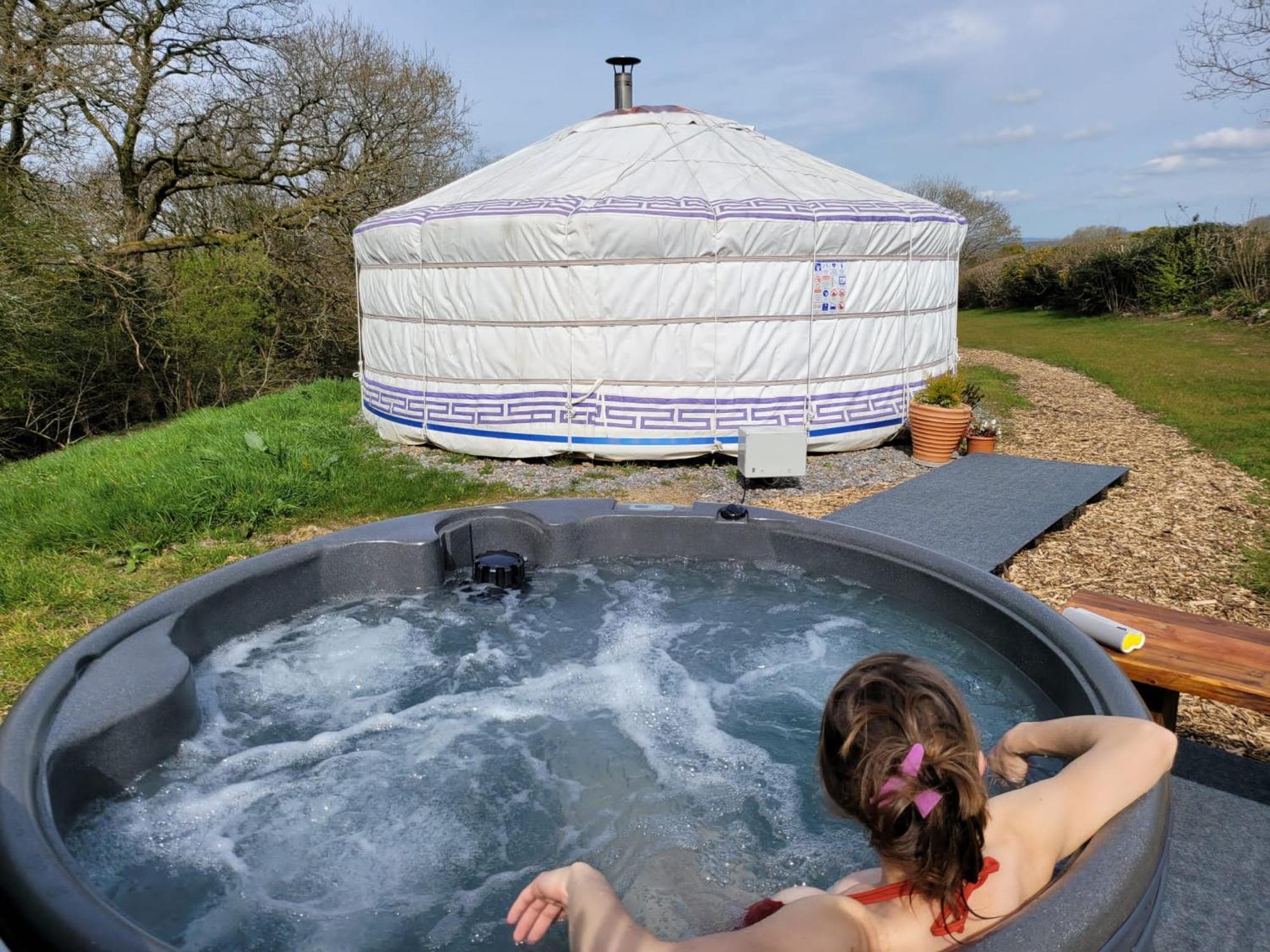 فندق Gilfach Gower Farm Luxury Yurt With Hot Tub أمّانفورد المظهر الخارجي الصورة