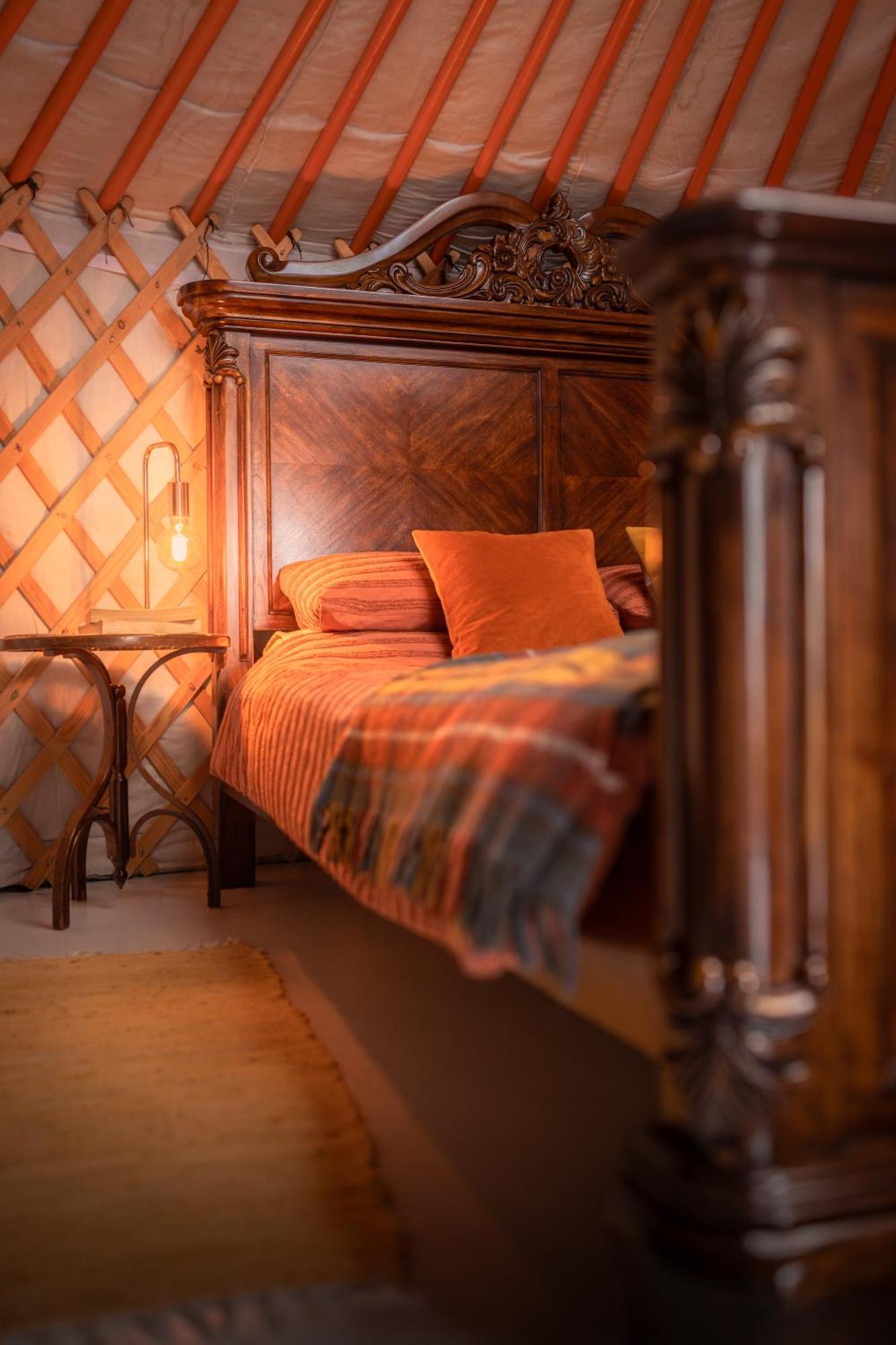 فندق Gilfach Gower Farm Luxury Yurt With Hot Tub أمّانفورد المظهر الخارجي الصورة